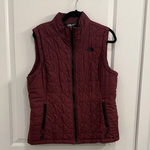 The North Face Women's Quilted Vest - Deep Red